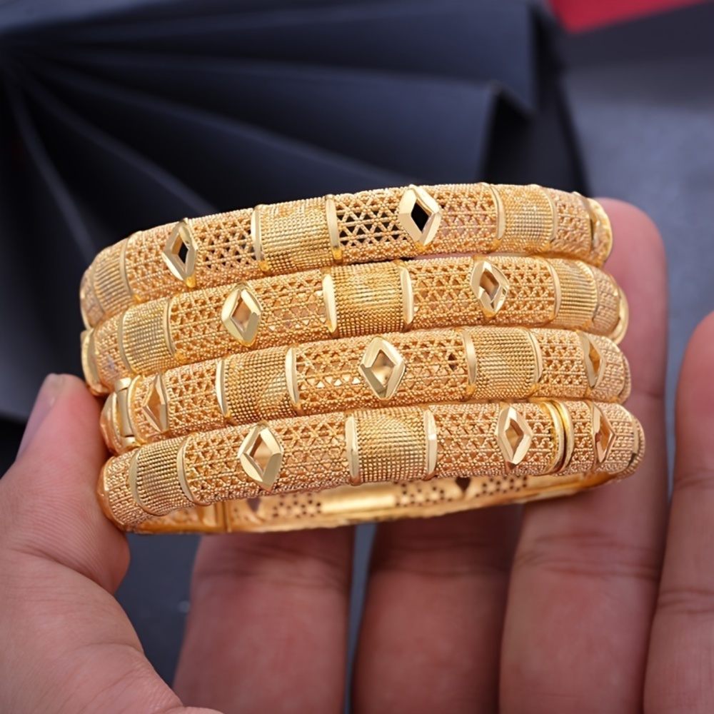 24K Gold-Plated Luxury Cuff Bangle - A Fusion of Urban Fashion - Picture 3 of 6